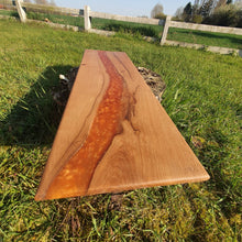 Charger l'image dans la galerie, Planche de service résine époxy et chêne massif